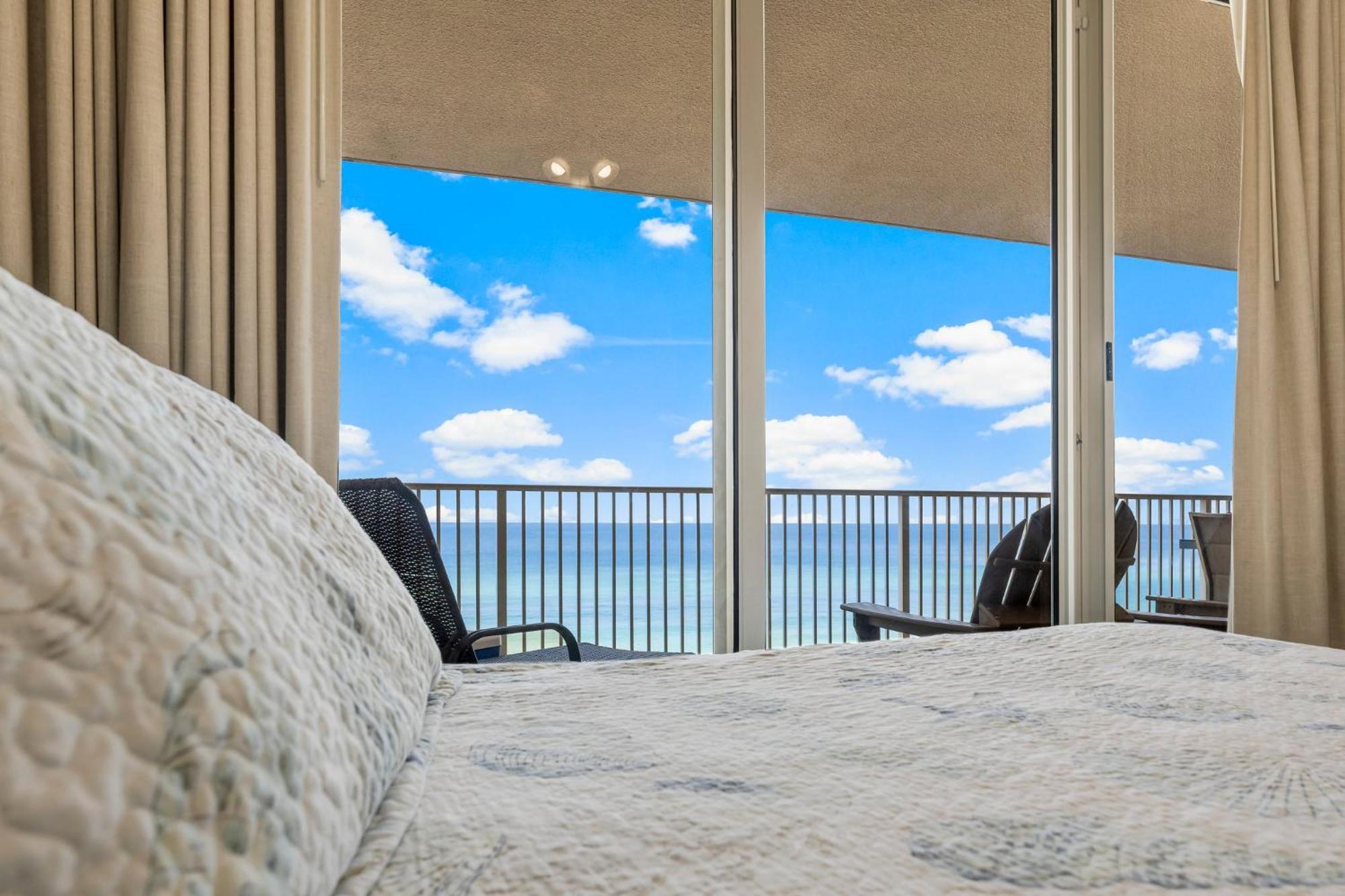 Ocean Reef Beach Resort! Beach Front! Free Seasonal Beach Chairs! By Dolce Vita Getaways Pcb 파나마 시티 외부 사진